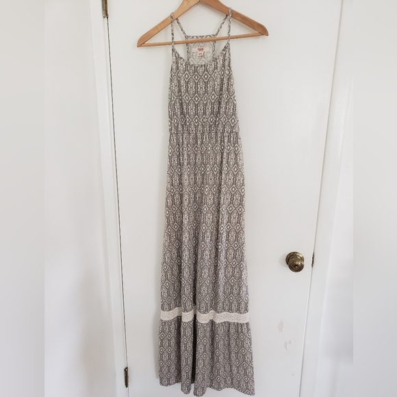 Mossimo Supply Co. Dresses & Skirts - Gray & White Boho Patterned Maxi Dress Size Medium